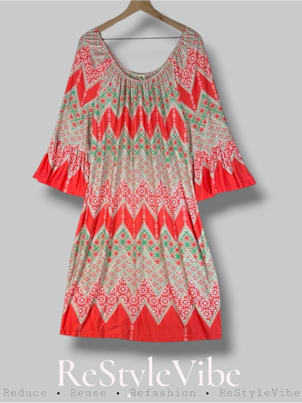 MOA Women’s Size 3X Dress Stretch Scoop Neck Off Shoulder Bell Sleeve NWT